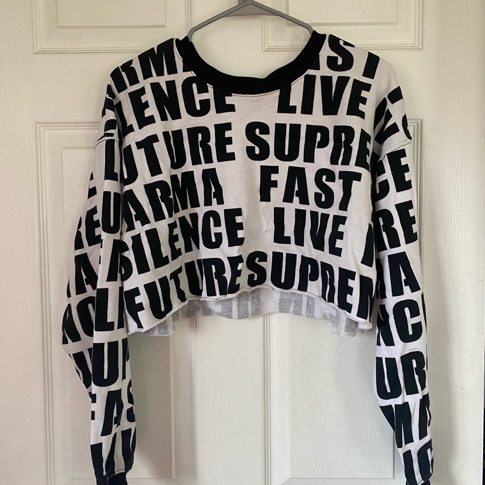 Cropped hoodie